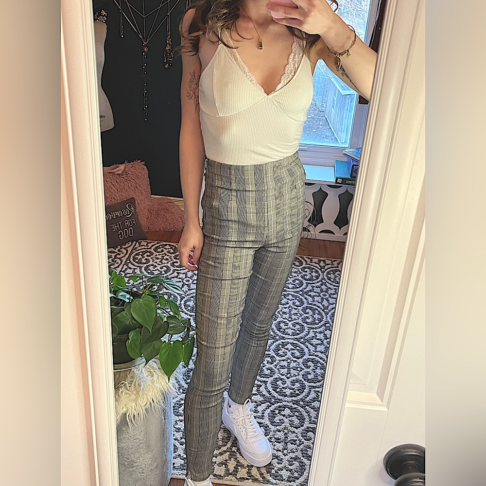 Dynamite zipup plaid pants ✨